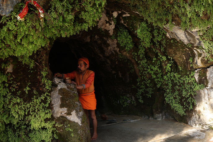 Koteshwar-Cave