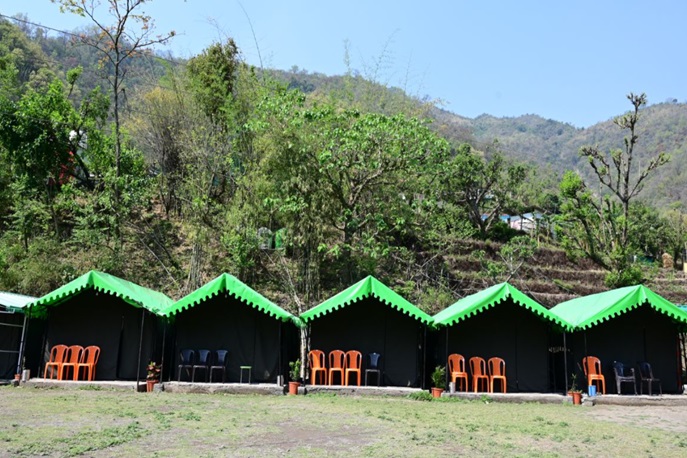 Cottage Camp Service by Adventure Guru