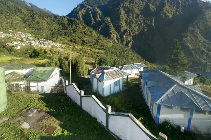 Dayara Bugyal Stays