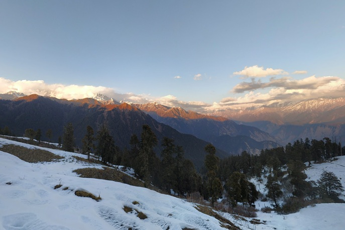 Dayara Bugyal in winters